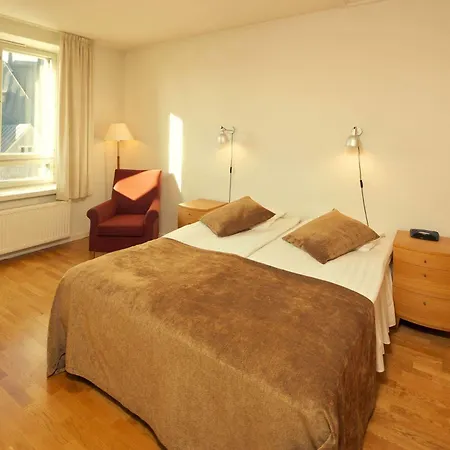 Hellsten Senate 3* Helsinki